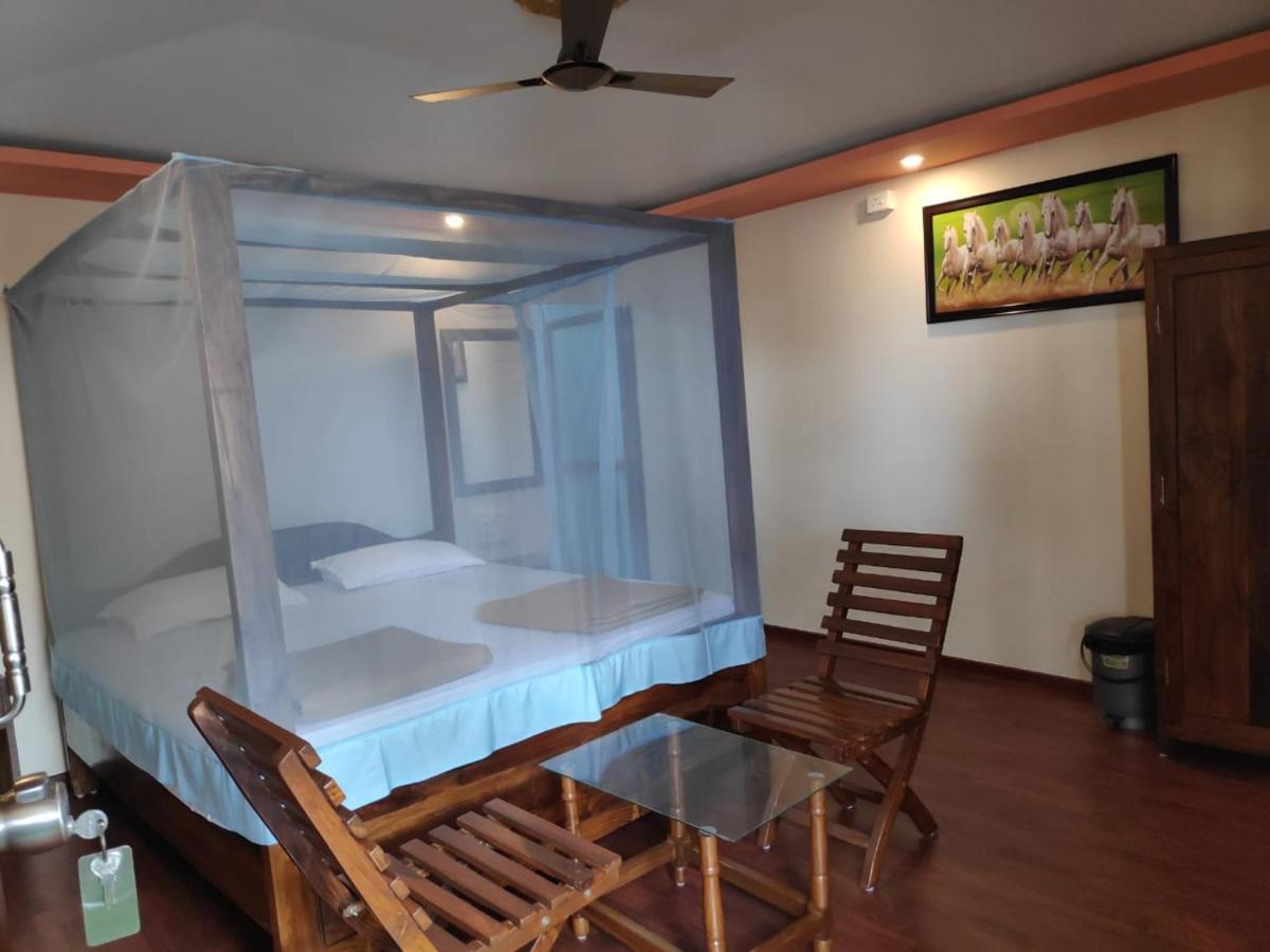 Sea Front Beach Huts Patnem Beach Exterior foto